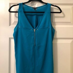 Zip front two pocket Hudson tank